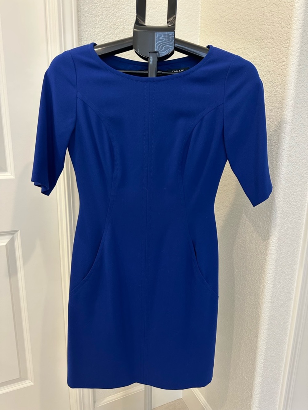 EUC Tahari Tailored Cobalt Blue Sheath Dress 2P
